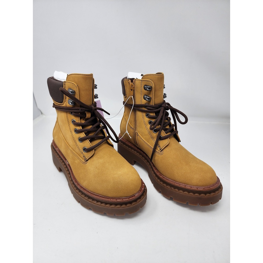 Wild Fable Womens Lace Up Lug Sole Combat Boots Tan Faux Suede Size 6.5
